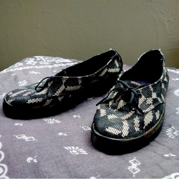 Dr. Martens Shoes - RARE FIND Dr Doc Martens Morada Snake Geo